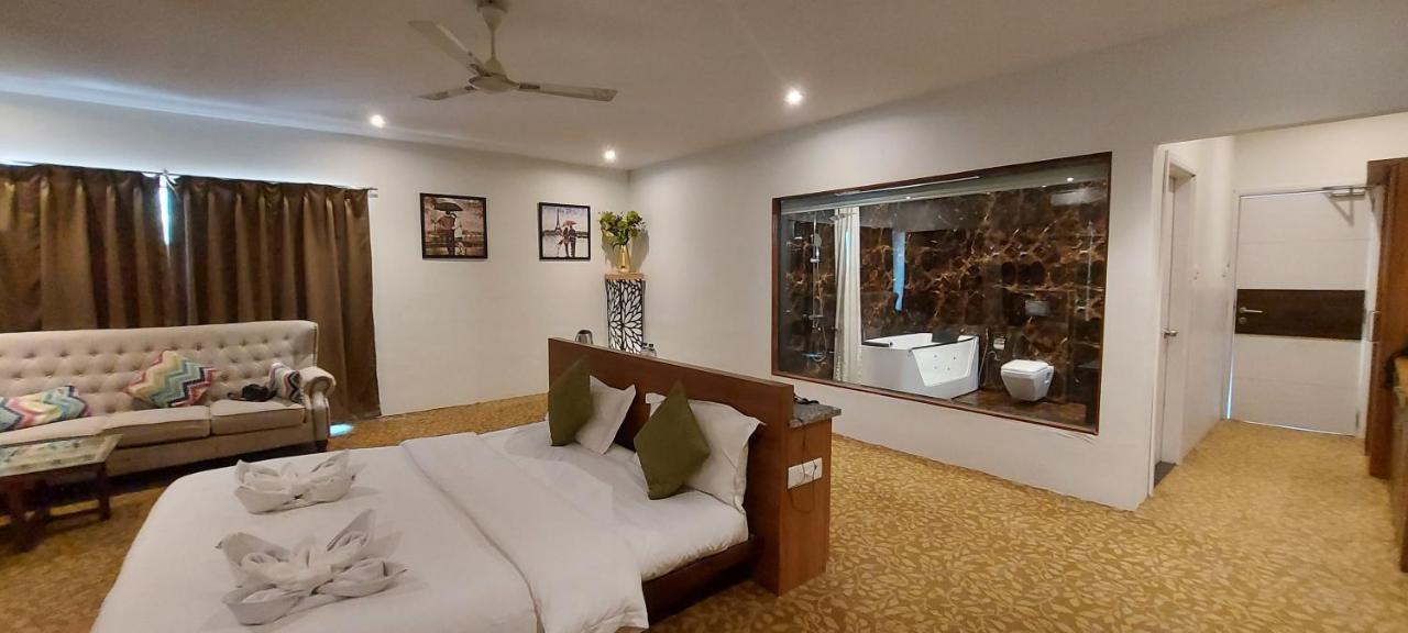 The Windmill Resorts Mālvan 外观 照片