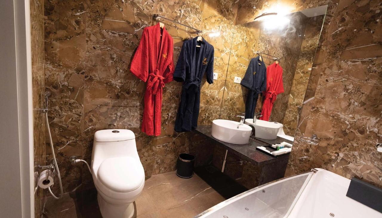 The Windmill Resorts Mālvan 外观 照片